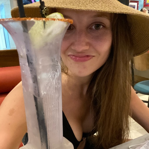 Meet your Posher, Maddie - Picture 4 of 10